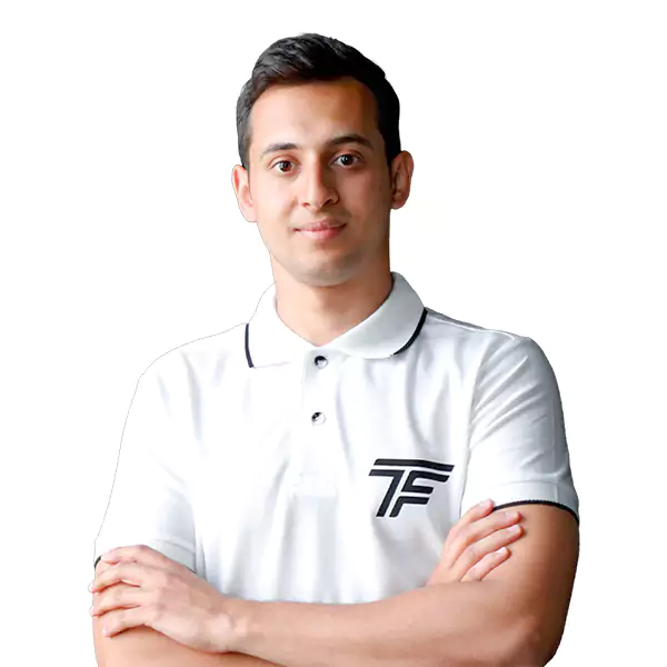حسام علیزاده یکی از مربیان برنامه اپ ورزشی تی‌فیت tfit